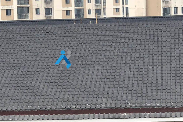 无锡摩利科为无锡渔港中学提供陶感沥青波形瓦